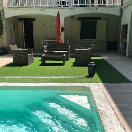 Charmant Petit Gite Au Milieu De La Verdure Coulounieix-Chamiers Exterior foto